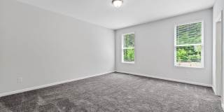 BRAND NEW Townhome located in Westside Bend! MUST SEE! Gallery 23
