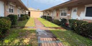 1825 N 17th Court Gallery 1