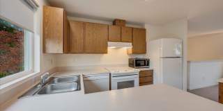 3bd/2ba Bothell Home Gallery 11