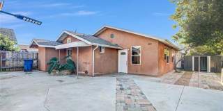 313 N Hicks 1/2 Gallery 1