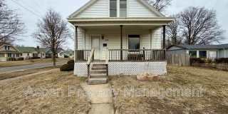 824 Harrison Avenue Gallery 1