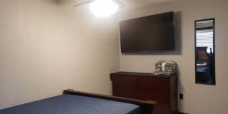 Room for Rent - 3448 Glendower Street Gallery 8