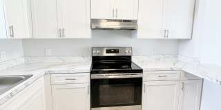 2552 W Bird St Gallery 1