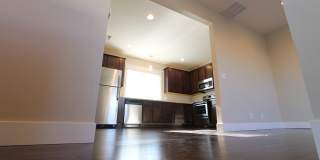 Luxury Finishes - Top-Floor Duplex Unit -- Mid-Town with a View Gallery 1
