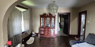 8401 N Broadway Gallery 4