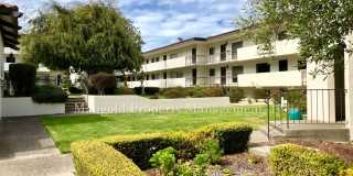 Upstairs 2 Bed/2 Bath Condo with Fireplace - All Basic Utilities Included! Gallery 1