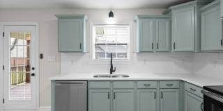 Pet Friendly Four Bedroom! Gallery 17