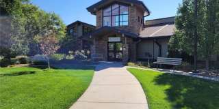 (55+) Newly Renovated 2br Condo in the Heather Gardens Community Gallery 21