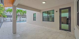 10250 NW 76th Ter Gallery 22