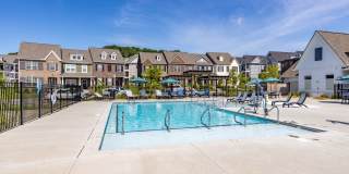Stunning Condo with Garage space Stunning Condo with Garage space Gallery 26