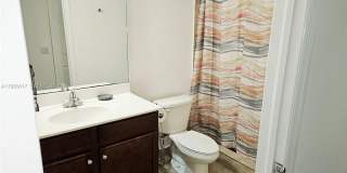 290 NW 109th Avenue 107, Miami, FL 33172 Gallery 21