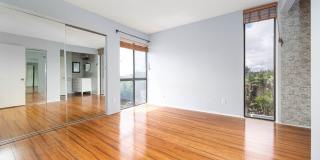 Corner unit with views! Corner unit with views! Gallery 1
