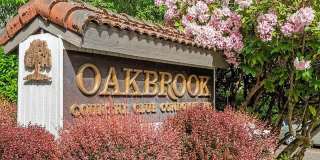 Beautiful 2-Bedroom, 2-Bath Condo in the Desirable Oakbrook Country Club Community Gallery 3