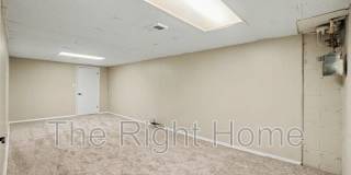 6929 N 64th St Gallery 17