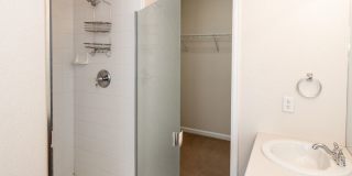 Downtown 3 Bedroom Townhome with 2 Car Garage Gallery 48