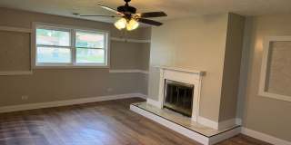 3br 2bth hr 1cr garage fenced in back yard Gallery 4