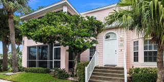 Beachwalk of Stuart Gallery 1