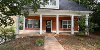 Room for Rent in 4BR Home – Ensuite Bath | $800 Gallery 1