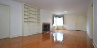 482 Snow Hill Street Gallery 6