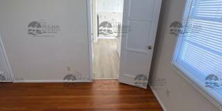 Single Story 3 BD/1BA Home with 2 Car Garage! Gallery 21