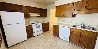 4 Bedroom 3.5 Bath Townhouse Gallery 3