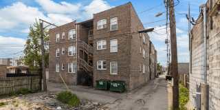 7055 S St Lawrence Apartments Gallery 7