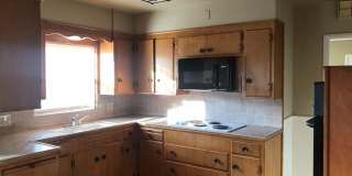 Newly Updated 2 Bedroom Unit in the heart of Roseville! Gallery 8