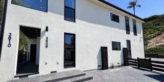 4 bed 2 bath Private Yard Space Gallery 1