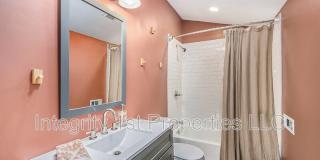 4419 State Line Road Gallery 14