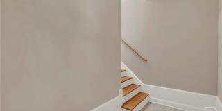 302 W Wayne Street Gallery 8