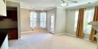 Bright & Spacious 1-Bedroom, 1 Bath Condo in Bryson at Woodland Park – Herndon, VA Gallery 1