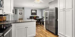 Family House Rental Gallery 7