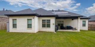 Fabulous Home in Miller's Glenn Gallery 22