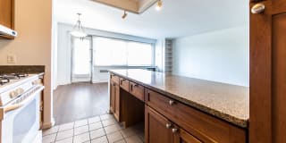 Dorchester Gallery 17