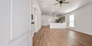 1/2 OFF ONE MONTHS RENT! Gallery 6