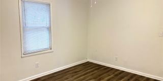 1009 Plymouth Street Gallery 9