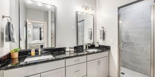 -Live Bold at The Ten – Modern 3BR / 2.5BA Townhome + Elevator Gallery 43