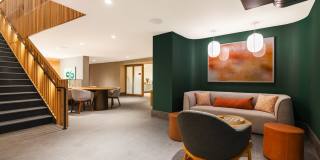 Reva Gallery 44