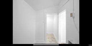 2501 S Maple Street Gallery 20