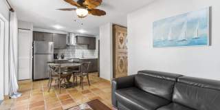 400 33rd Street Gallery 43