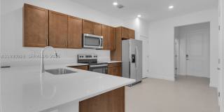615 NE 1st Terrace Gallery 6