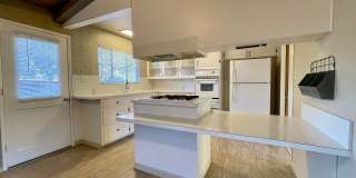 Classic San Luis 3 Bedroom 2 Bath House in Ferrini Heights Gallery 9