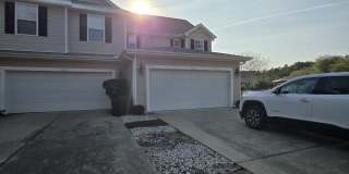 1041 Fairway Lane - 1 Gallery 33