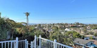 Charming 2+1 PDR hills home w/ large lot. Jacuzzi, decks, fireplace, view, walk to the beach! Gallery 11