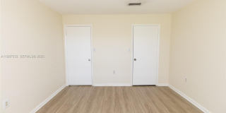 2157 SW 80th Ter Gallery 12