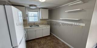 77 Massasoit St Gallery 8