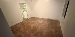 Modern gated 1 bedroom Gallery 3