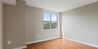 1633 Q Gallery 10