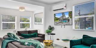 311 SE 3rd Avenue Gallery 14