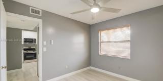 851 NE 209th Ter Gallery 23